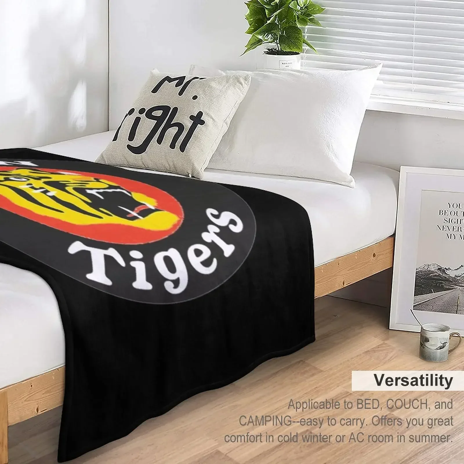 Home Textiles Logo - Hanshin Tigers Vintage Baseball Logo 67