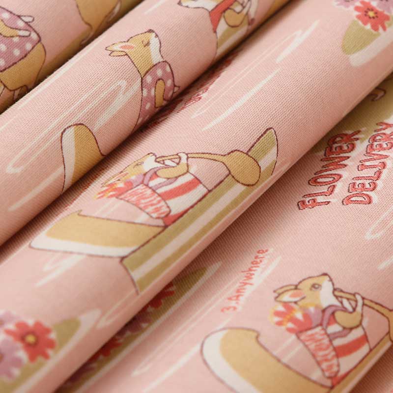 Cute Squirrel Children's Fabri - Home Art Textiles recensione e prezzo