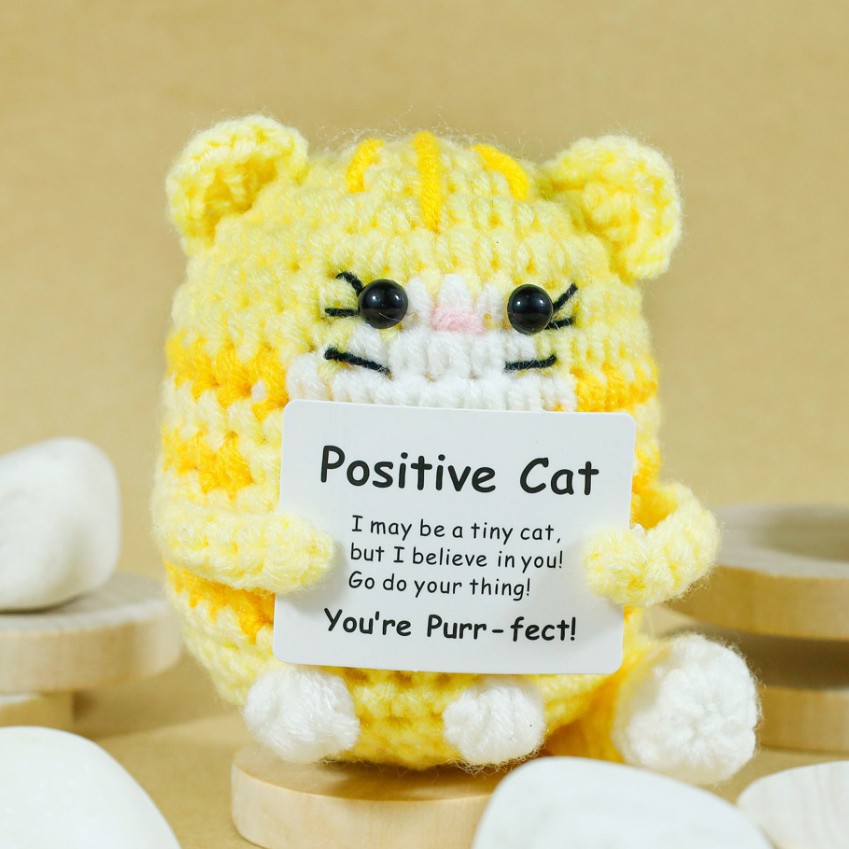 Funny Crochet Positive Cat Dol - Home And Textiles Today recensione e prezzo