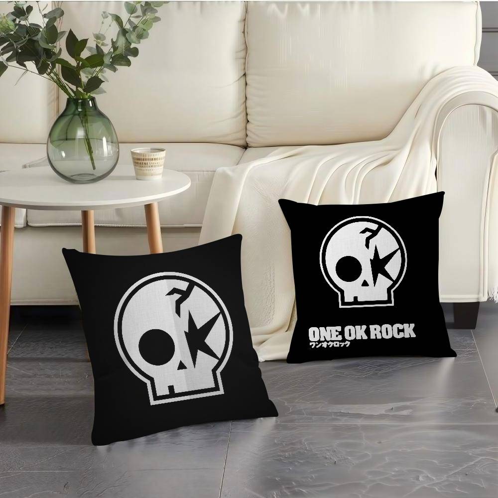 ONE OK ROCK logo   Pillow Cove - Home Textiles Logo recensione e prezzo