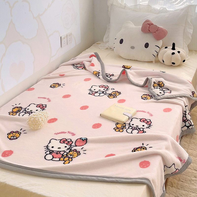 150x200 Hello Kitty Strawberry - Home Textiles & Decorations recensione e prezzo