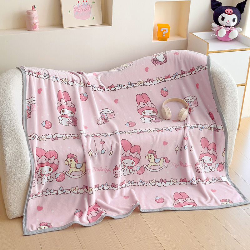 150x200 Hello Kitty Strawberry - Home Textiles & Decorations recensione e prezzo